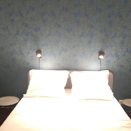 1 Centre Historique Apartment *