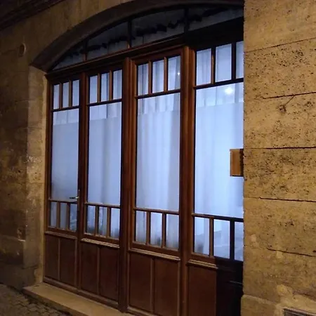 1 Centre Historique Apartment *